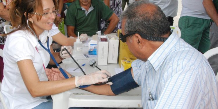 Secretaria de Saúde e Sest/Senat promovem ação de saúde do homem para motoristas e caminhoneiros