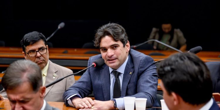 Murilo Galdino destaca importância de apoio do Republicanos à Reforma Tributária