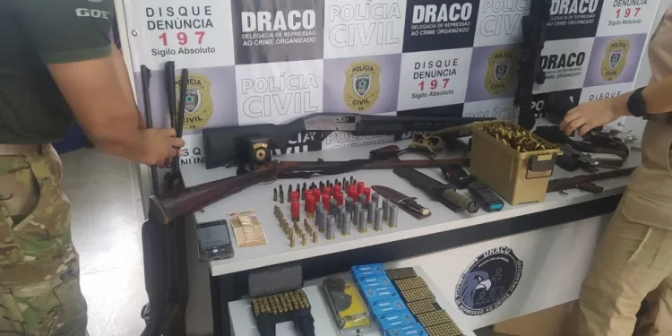 Polícia prende criminosos que se passavam por CACs para comprar armas
