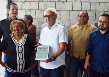 Cícero autoriza pavimentação e urbanização de mais vias em Mangabeira