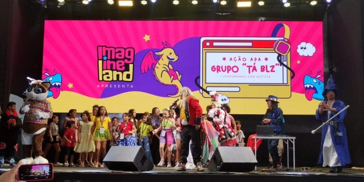 Crianças do projeto Somos Capazes fazem apresentação emocionante no Imagineland