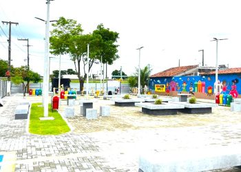 Prefeitura de Santa Rita entrega praça no Bairro Naelson Panta Júnior