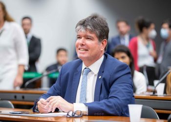 Ruy Carneiro é o deputado federal que mais gastou dinheiro público no primeiro semestre