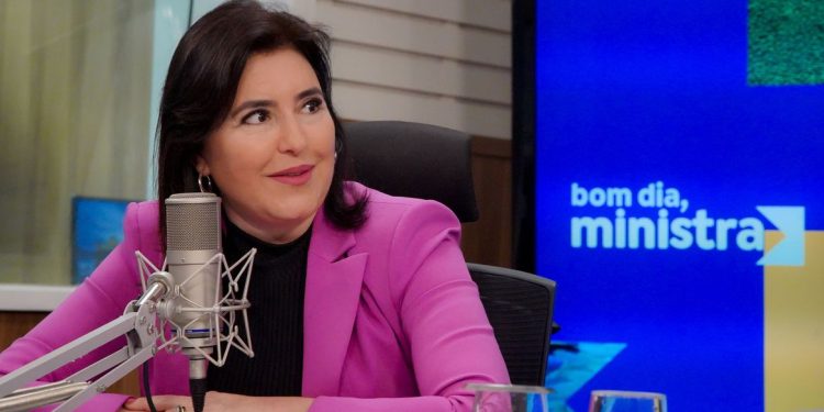 Igualdade salarial: agora é lei e vai doer no bolso, diz Simone Tebet