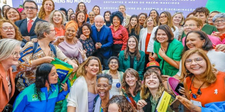 Em seis meses, um Brasil ativo, altivo e que voltou a ser protagonista