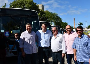 CMJP participa de entrega de ônibus em comemoração ao aniversário de João Pessoa