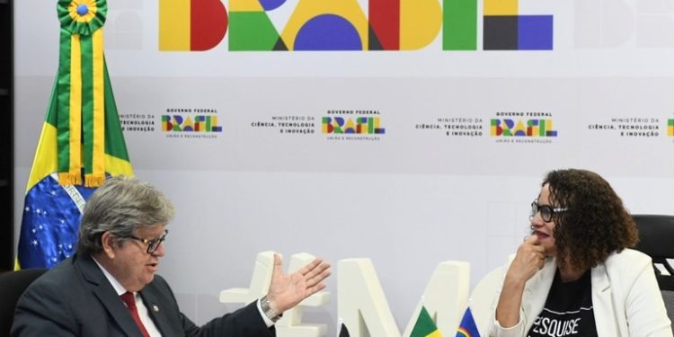 Governador do Estado garante apoio do governo federal para implantação do projeto Bingo em reunião com ministra da Ciência e Tecnologia