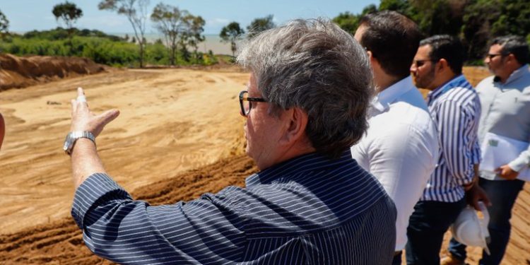Governador visita obras do Polo Turístico Cabo Branco e frisa importância dos empreendimentos para a economia estadual