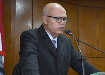 Parlamentar enfatiza importância de benefícios para pessoas a partir de 60 anos nos ônibus