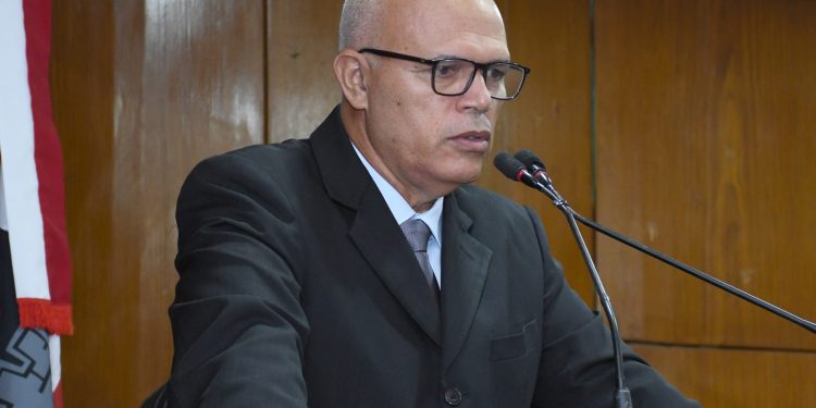 Parlamentar enfatiza importância de benefícios para pessoas a partir de 60 anos nos ônibus