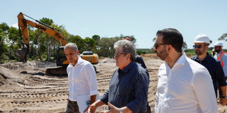 Governador visita obras do Polo Turístico Cabo Branco e frisa importância dos empreendimentos para a economia estadual