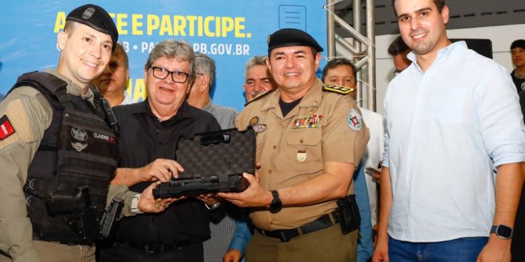 Governador entrega equipamentos e dialoga com a população em audiência do ODE com recorde de público em Guarabira