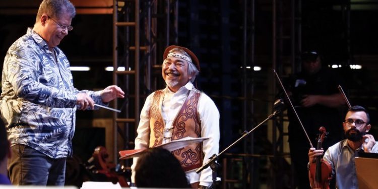 Governador prestigia concerto da Orquestra Sinfônica da Paraíba com o cantor Santana em comemoração aos 438 anos de João Pessoa