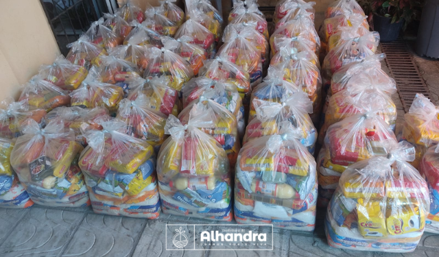 Alhandra distribui cestas básicas às famílias assistidas pelo CRAS, em Mata Redonda