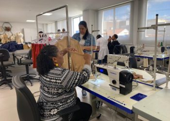 Mulheres cabedelenses participam de Curso Básico de Corte e Costura no Senac-PB