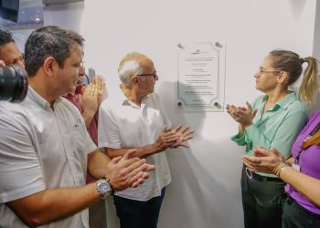 Vereadores acompanham liberação de Emendas Cidadãs para instituições do Valentina