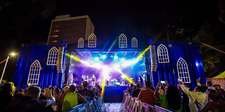 Padre Puan Ramos e Padre Rui se apresentam na Festa das Neves nesta quinta-feira