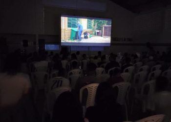 Cine ECA TV tem primeira sessão em escola municipal no Grotão com sucesso de público
