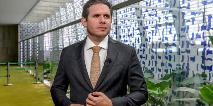 Veja vídeo: Hugo Motta cobra união em favor dos municípios