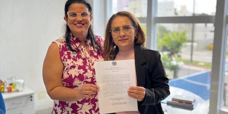 Nova superintendente do Ministério da Saúde na Paraíba toma posse e foca em gestão integrada