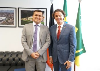 Deputado Gilbertinho se antecipa e anuncia apoio à reeleição de Veneziano para o Senado em 2026