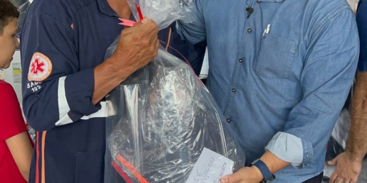 19 anos do SAMU: Prefeitura de Campina Grande entrega fardamentos e coturnos para funcionários, além de novos veículos