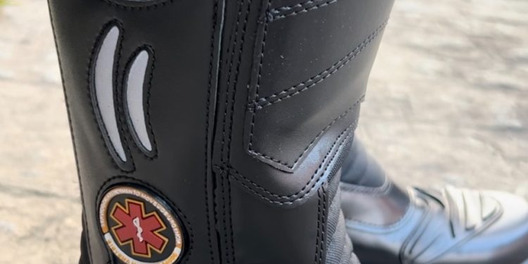 19 anos do SAMU: Prefeitura de Campina Grande entrega fardamentos e coturnos para funcionários, além de novos veículos