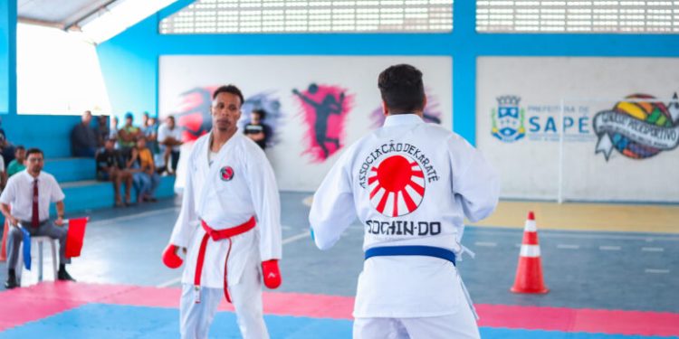 Sapé Fight leva ação e emoção com hapkido, karatê e capoeira