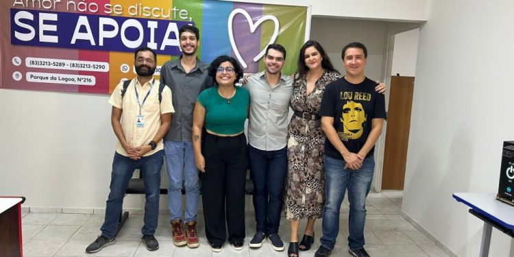 Parceria entre a Coordenadoria LGBT e UFPB amplia atendimento psicológico para usuários