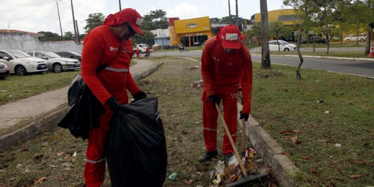 Programação de zeladoria da Emlur contempla diversos bairros e espaços públicos nesta quarta-feira
