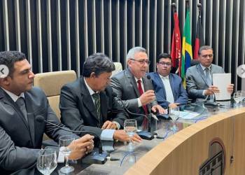 Presidente Raimundo Macedo apresenta projeto de criação de Escola do Legislativo de Guarabira