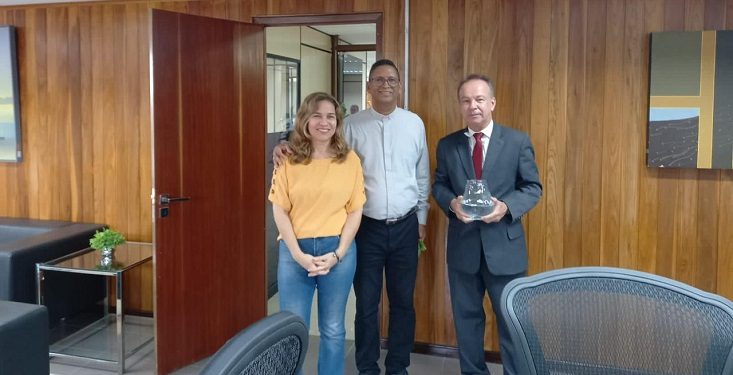 Padre faz visita à ASTRA-13 e abençoa associação e setores do TRT da Paraíba