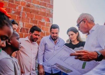 Cícero Lucena apresenta residencial quilombola ao presidente da Cohab Londrina, que elogia iniciativa