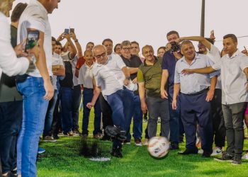 Cícero Lucena inaugura nova Arena Valentina e projeta novas obras no bairro ao lado do governador João