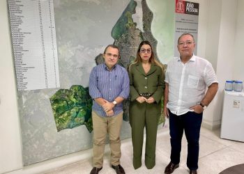 Prefeitura e MP avançam no debate para definição do projeto arquitetônico e urbanístico de requalificação da orla