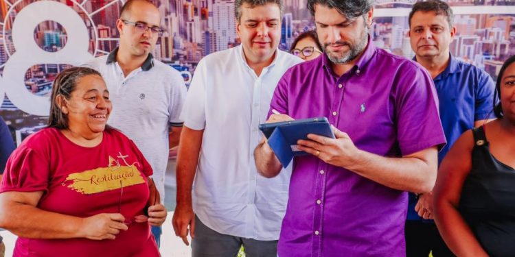 Leo Bezerra autoriza pavimentação em 18 ruas de Gramame e Prefeitura se aproxima de atingir mil ordens de serviço de infraestrutura