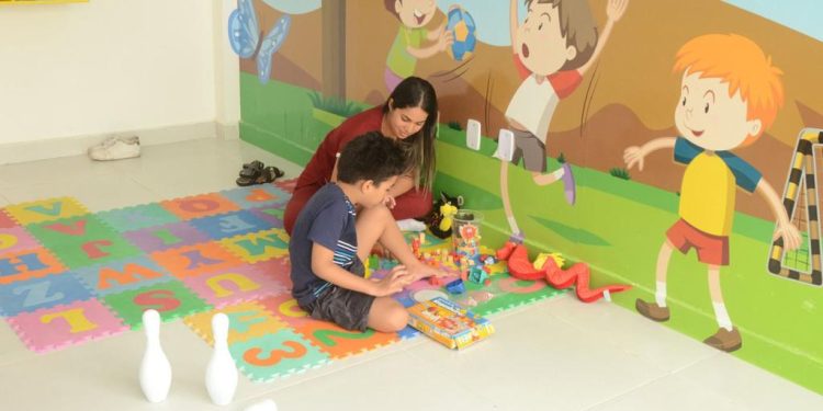 Centro Especializado em Reabilitação de Santa Rita tem equipe multiprofissional para cuidar de crianças com necessidades especiais