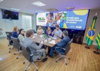 Veneziano e Bruno se reúnem com ministro Wellington Dias para ampliar restaurantes populares e outras ações sociais em Campina Grande