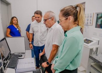 Cícero Lucena inaugura ala de brinquedoteca e raio X do Hospital Infantil do Valentina Figueiredo