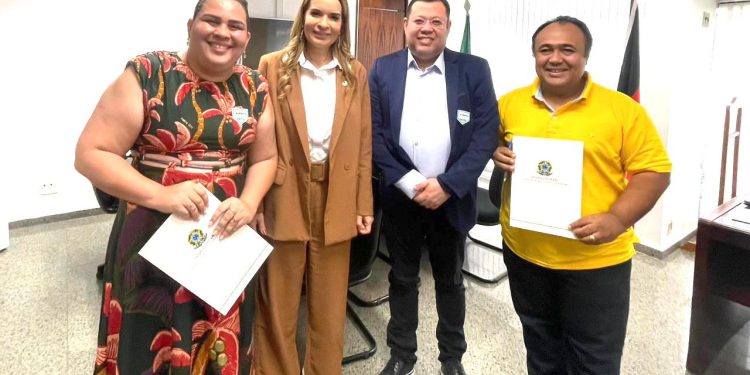 Em Brasília, prefeita Luciene mantém audiências com ministros do Turismo e Desenvolvimento Social e parlamentares da sua base