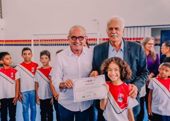 Cícero entrega reforma da Escola Seráfico da Nóbrega e anuncia finalistas da seleção do Balé Bolshoi