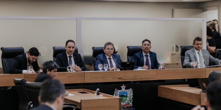 ALPB debate desinstalação e transformação da 2ª Vara de Executivos Fiscais na 8ª Vara Criminal da Capital