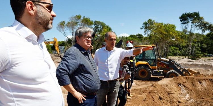 Governador visita obras do Polo Turístico Cabo Branco e frisa importância dos empreendimentos para a economia estadual