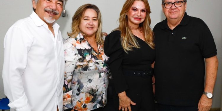 Governador prestigia concerto da Orquestra Sinfônica da Paraíba com o cantor Santana em comemoração aos 438 anos de João Pessoa