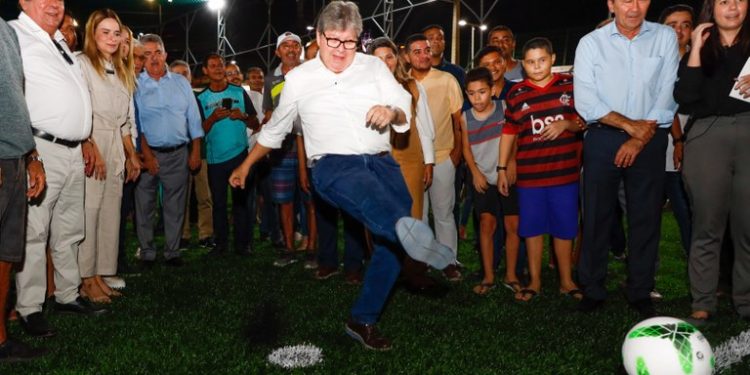 Praça entregue em Cruz das Armas amplia áreas de lazer na capital paraibana