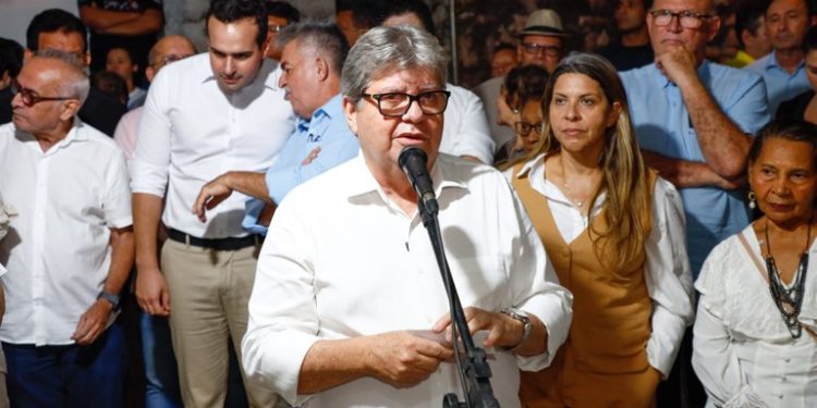 Praça entregue em Cruz das Armas amplia áreas de lazer na capital paraibana