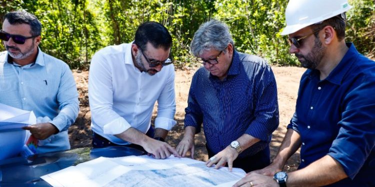 Governador visita obras do Polo Turístico Cabo Branco e frisa importância dos empreendimentos para a economia estadual