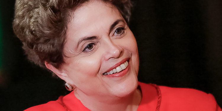 Dilma é inocentada na ação sobre “pedaladas fiscais”