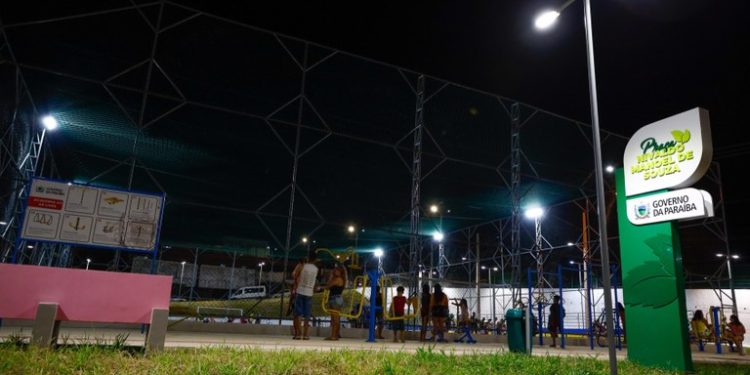 Praça entregue em Cruz das Armas amplia áreas de lazer na capital paraibana