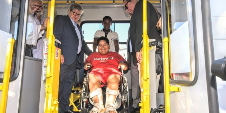 Governador acompanha entrega de 10 novos ônibus para o sistema de transporte púbico da Região Metropolitana de João Pessoa